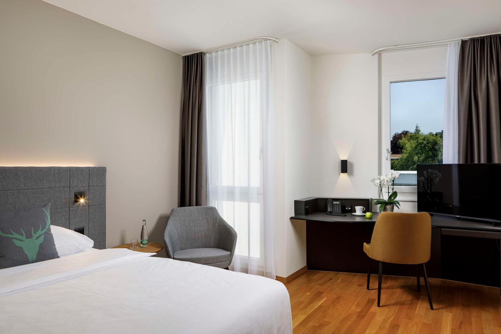Hotel Allegra Lodge Kloten Eksteriør bilde