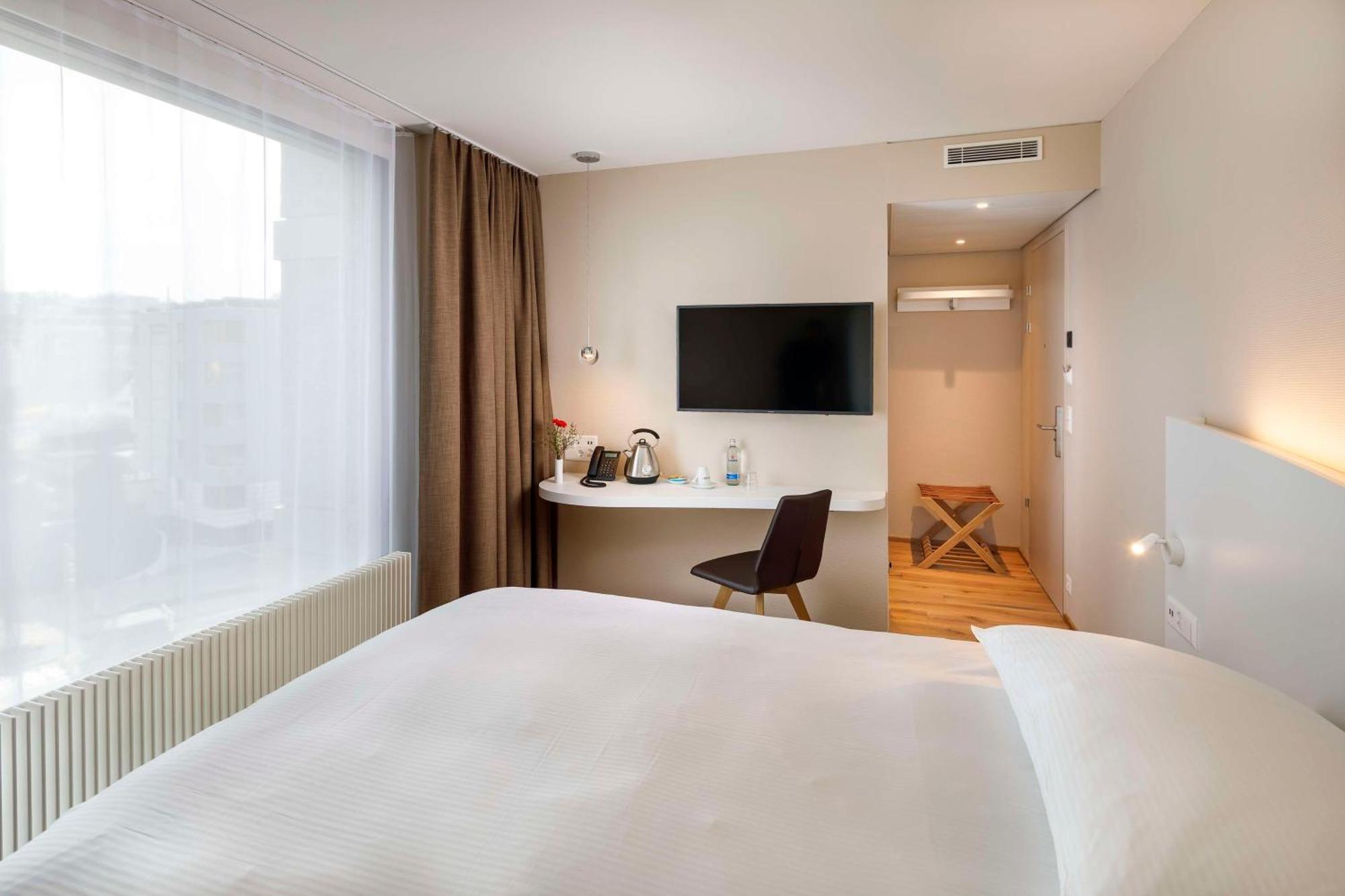 Hotel Allegra Lodge Kloten Eksteriør bilde